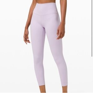 Light purple wunder under lululemon leggings